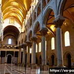 베들레헴의 성탄 교회 역사 - Byzantine Grandeur in the Nave**
An interior shot of the main nave of the Basilica of the Nativity, ...